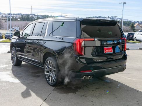 New 2026 GMC Yukon XL Denali Ultimate AWD/4WD image 5