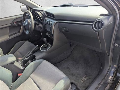 Used 2015 Scion tC image 17