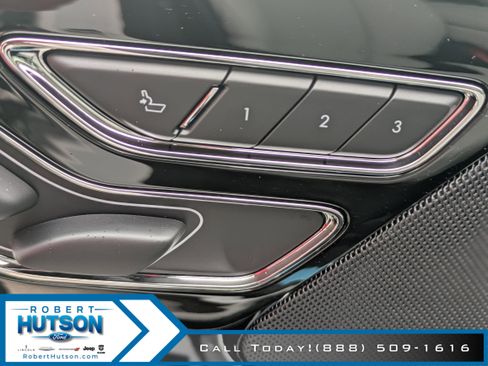 New 2026 Lincoln Aviator 2WD w/ Jet Appearance Package image 15