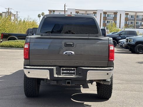 Used 2016 Ford F250 XLT w/ XLT Premium Package AWD/4WD image 5
