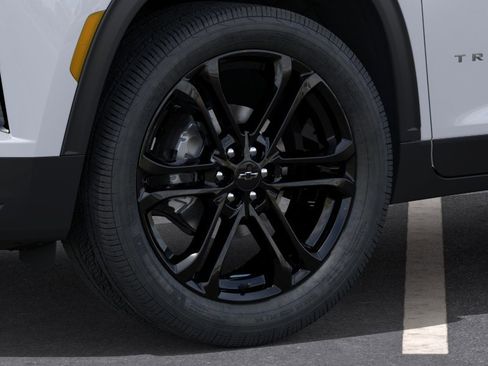 New 2026 Chevrolet Traverse LT w/ Driver Confidence Package AWD/4WD image 20