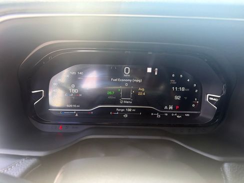 Used 2022 GMC Yukon Denali AWD/4WD image 9
