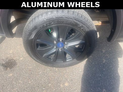 Used 2018 Ford F150 Lariat w/ Equipment Group 502A Luxury image 8