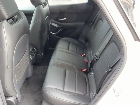 Certified 2024 Jaguar E-PACE R-Dynamic SE image 30