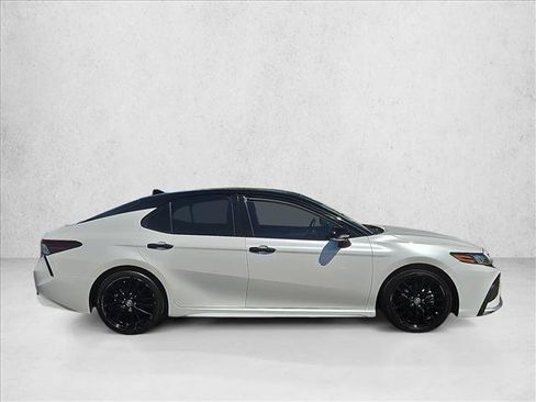 Used 2021 Toyota Camry XSE w/ Navigation Package FWD image 4
