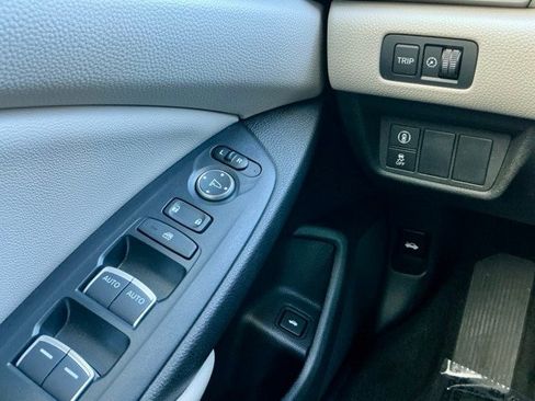 Used 2020 Honda Accord EX image 19