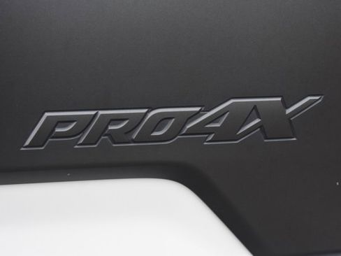 Used 2024 Nissan Titan PRO-4X w/ Pro-4x Convenience Package image 8