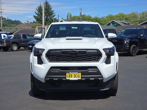 New 2026 Toyota Tacoma TRD Sport AWD/4WD image 3