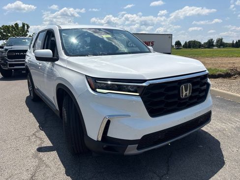 Used 2023 Honda Pilot EX-L image 12