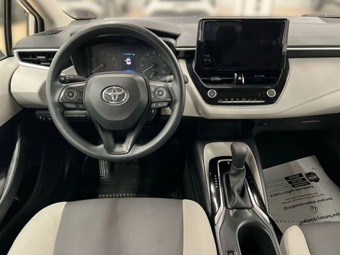 Used 2024 Toyota Corolla LE image 19