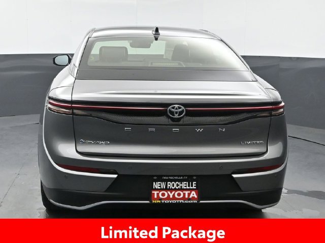 Certified 2026 Toyota Crown AWD/4WD image 5