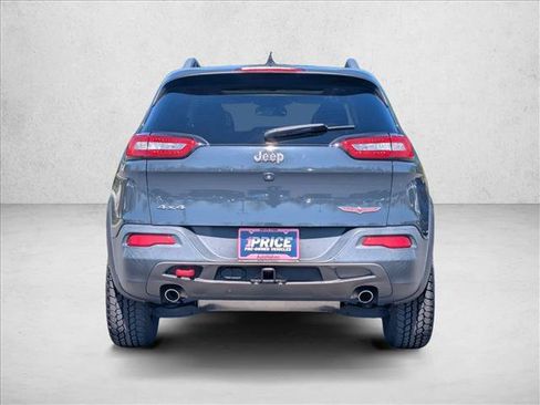 Used 2017 Jeep Cherokee Trailhawk w/ Comfort/Convenience Group AWD/4WD image 7