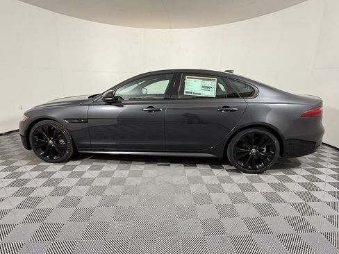 Used 2024 Jaguar XF R-Dynamic SE AWD/4WD image 2