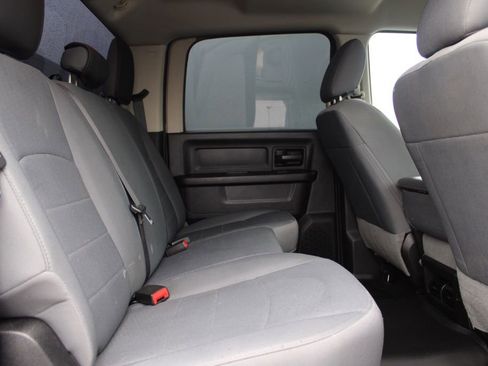 Used 2016 RAM 2500 Tradesman w/ Chrome Appearance Group image 25