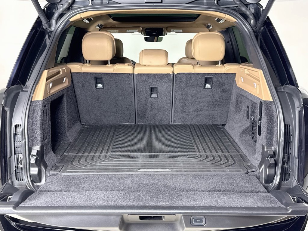 Used 2023 Land Rover Range Rover SE AWD/4WD image 24