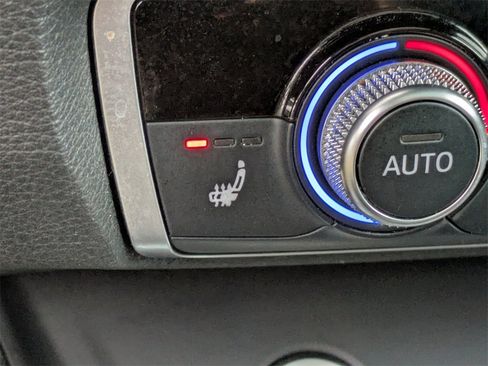 Used 2020 Audi Q3 2.0T Premium w/ Convenience Package image 25