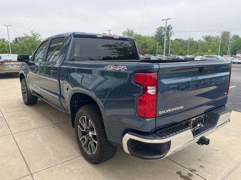 Used 2024 Chevrolet Silverado 1500 LT AWD/4WD image 8