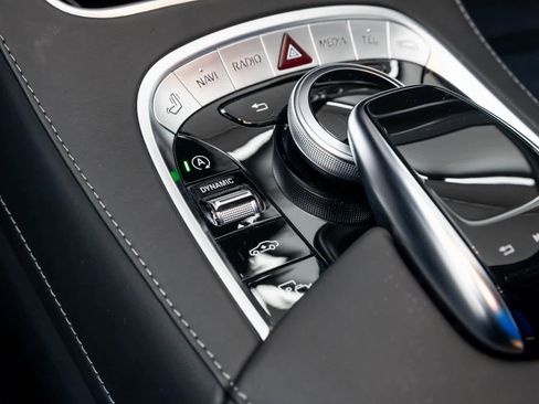 Used 2020 Mercedes-Benz Maybach S 560 4MATIC image 42