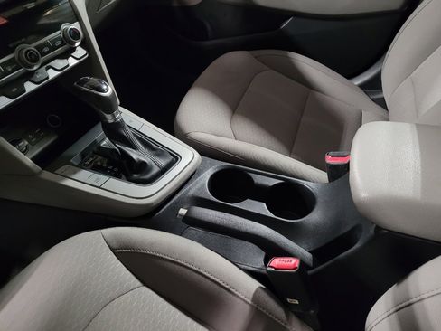 Used 2019 Hyundai Elantra Value Edition w/ Winter Weather Package FWD image 26