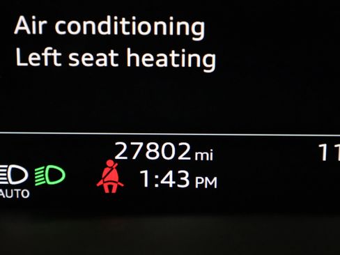 Used 2023 Audi SQ7 Prestige image 21