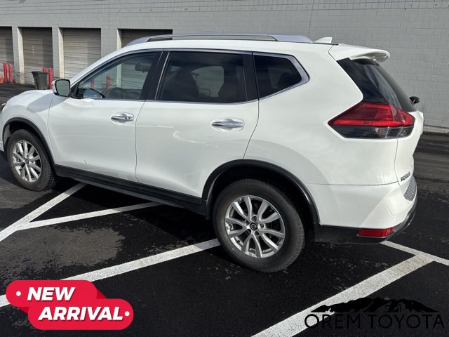 Used 2017 Nissan Rogue SV AWD/4WD image 13