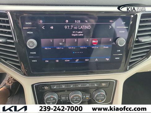 Used 2022 Volkswagen Atlas SE w/ Panoramic Sunroof Package FWD image 28