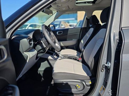 New 2026 Hyundai Venue SEL FWD image 12