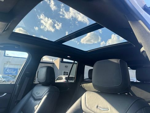 Used 2021 Cadillac XT6 Premium Luxury AWD/4WD image 9