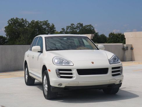 Used 2008 Porsche Cayenne AWD/4WD image 3