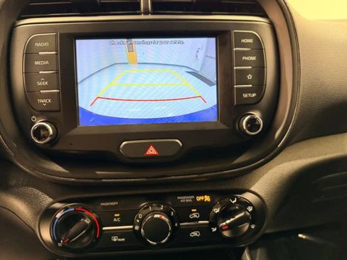 Used 2020 Kia Soul GT-Line FWD image 16
