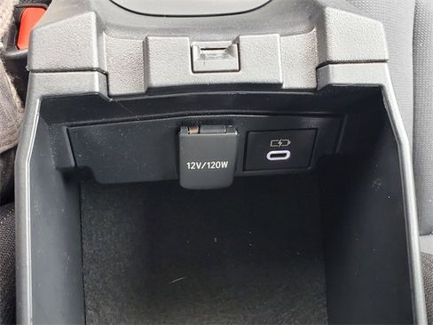 Used 2024 Toyota Corolla LE image 30