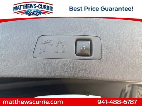Used 2023 Lincoln Corsair FWD image 13