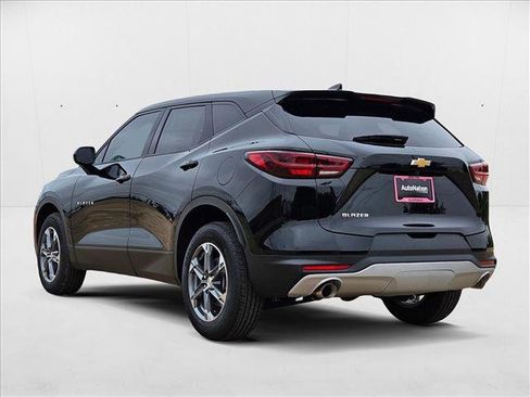 New 2025 Chevrolet Blazer LT w/ Driver Confidence Package image 10