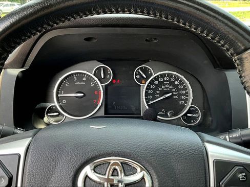 Used 2017 Toyota Tundra Limited w/ Limited Premium Package AWD/4WD image 16
