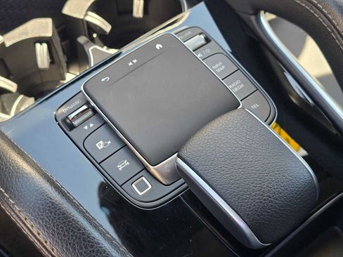 Used 2025 Mercedes-Benz GLE 350 4MATIC image 36