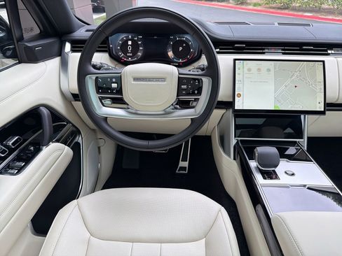 New 2026 Land Rover Range Rover SE image 28