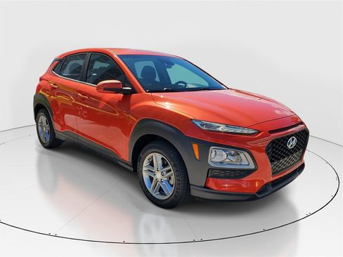 Used 2019 Hyundai Kona SE image 2