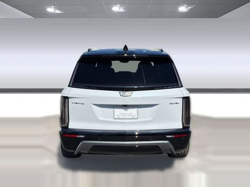 New 2026 Cadillac Vistiq Luxury w/ LPO, Floor Liner Package AWD/4WD image 10