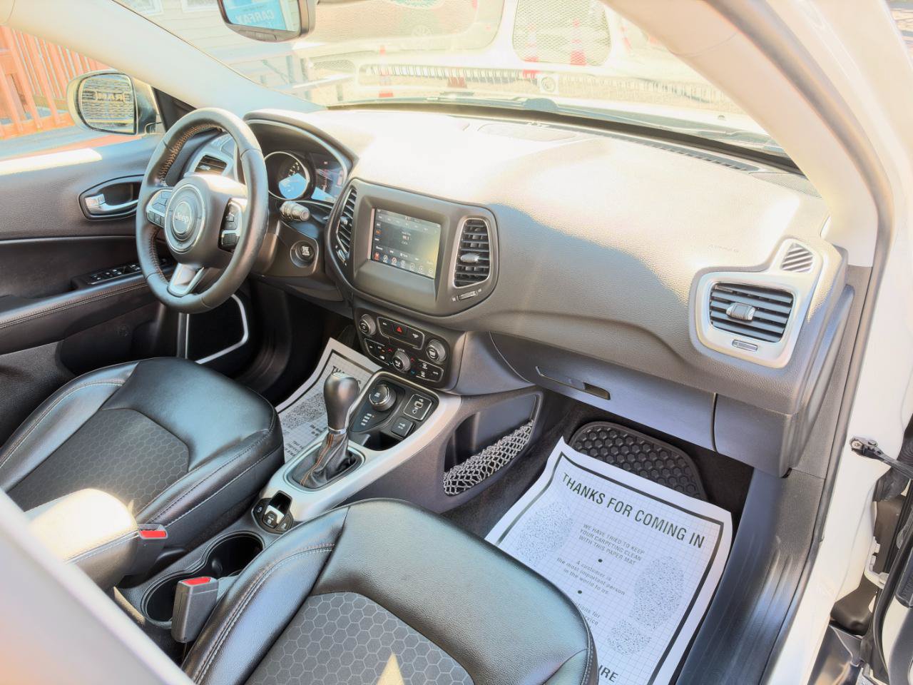 Used 2018 Jeep Compass Latitude w/ Popular Equipment Group AWD/4WD image 39