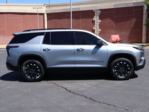 New 2027 Chevrolet Traverse Z71 w/ Driver Confidence Package AWD/4WD image 36