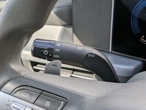 Used 2025 Hyundai Sonata SEL FWD image 20