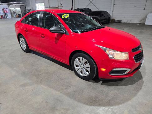 Used 2016 Chevrolet Cruze LS FWD image 19