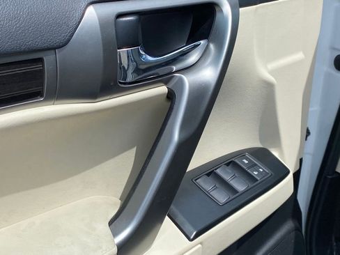 Used 2023 Lexus GX 460 Premium image 10