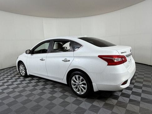 Used 2016 Nissan Sentra SV w/ Style Package FWD image 3
