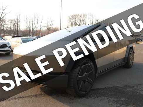 Used 2024 Tesla Cybertruck AWD Crew Cab image 1