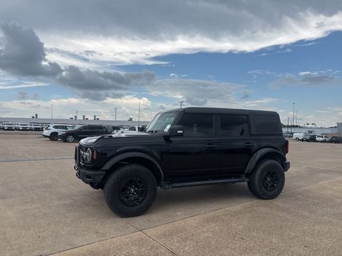 Used 2022 Ford Bronco Wildtrak AWD/4WD image 11