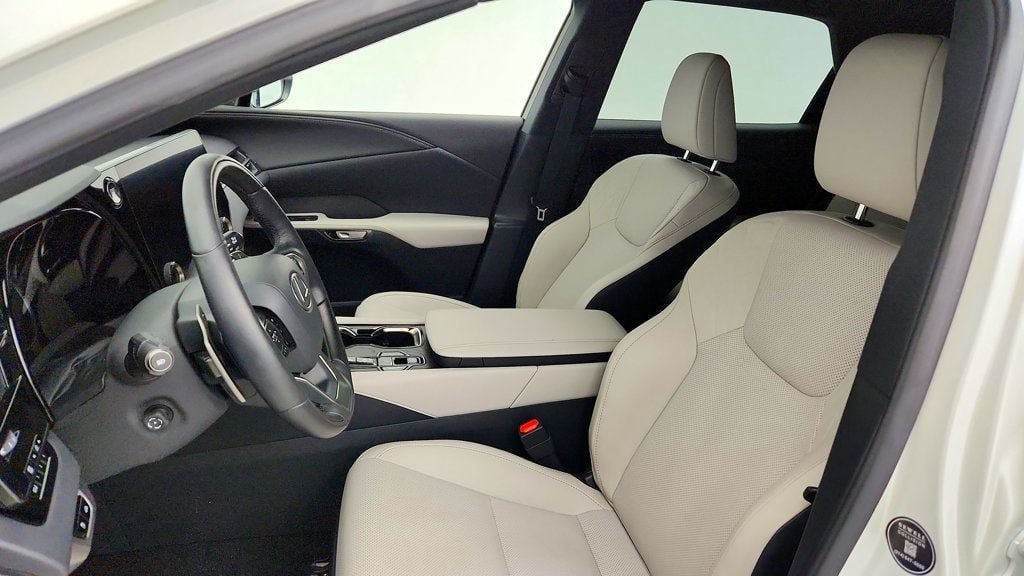 Used 2024 Lexus RX 350 Premium w/ Accessory Package (Z1) FWD image 19
