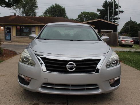 Used 2013 Nissan Altima 2.5 SV FWD image 3