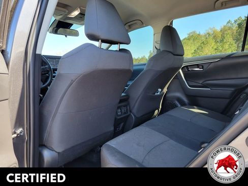 Used 2022 Toyota RAV4 XLE FWD image 15