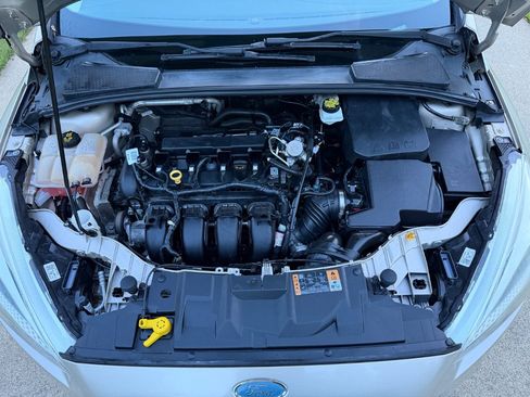 Used 2018 Ford Focus SE FWD image 19